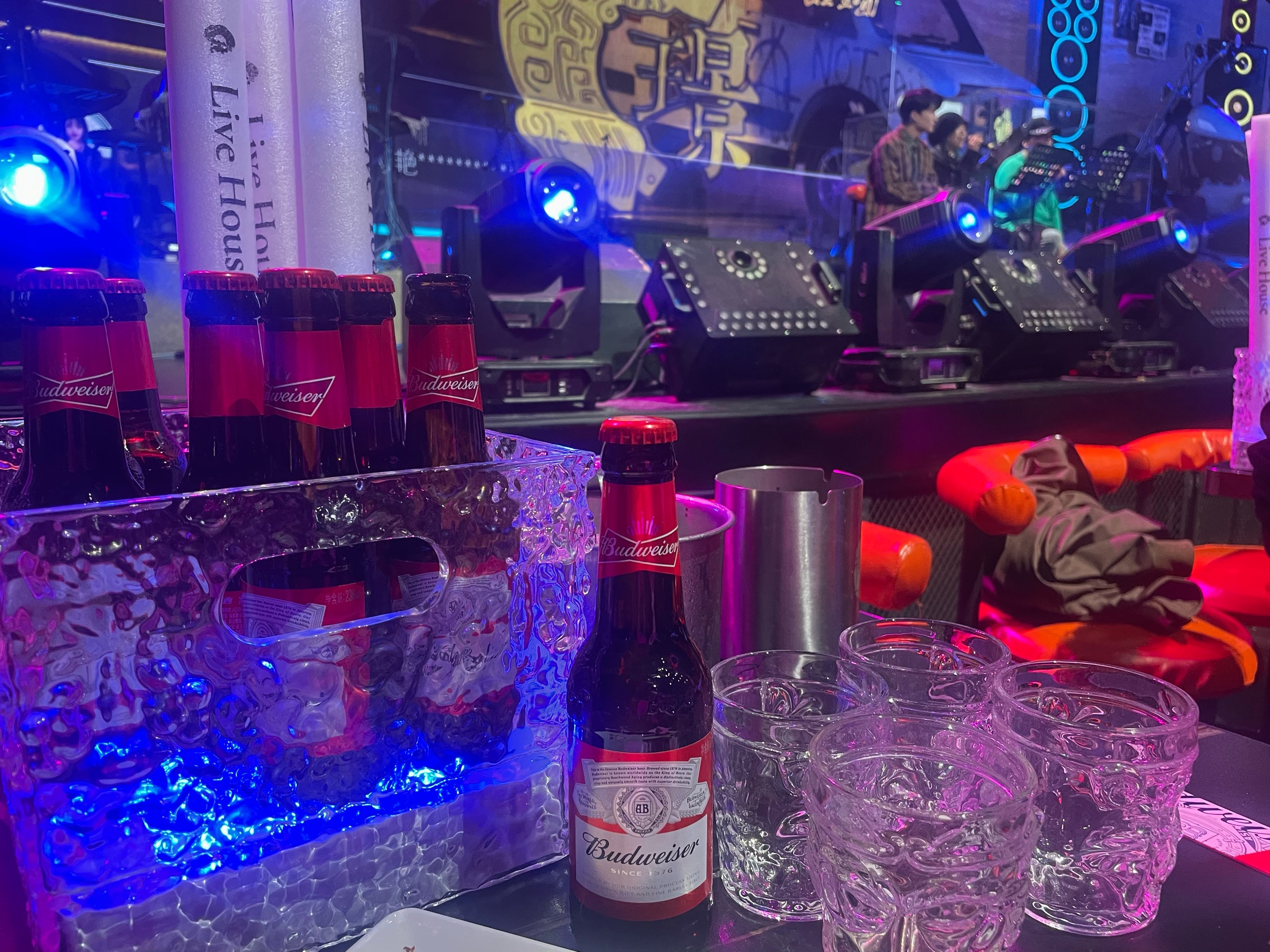 崇左商务ktv价格多少钱一个小时-江州区ktv预定